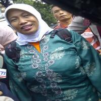 meski-kpu-dijaga-ketat-ibu--misterius--ini-lolos-lewati-penjagaan