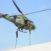 latihan-gultor-passus-tni-bebaskan-sandera-di-mabes-tni