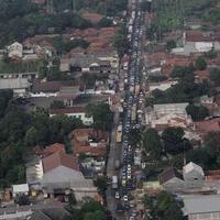 ini-penampakan-macet-arus-mudik-di-pantura-dari-udara