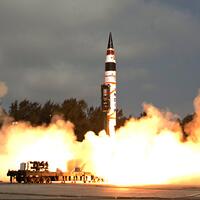 tentara-india-pakistan-saling-tembak-di-kashmir