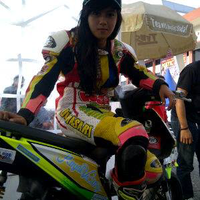 siapa-bilang-pemabalap-mesti-cowok-cewek-pun-bisa-cantik-lagi