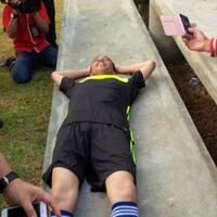 jokowi-tiba-tiba-tiduran-di-lapangan-bola-waduk-pluit