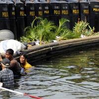 6-cerita-lucu-demo-massa-prabowo-di-mk