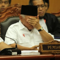 mampoes-jokowi-dan-partai-sampahnya-di-gampar-bos-sby