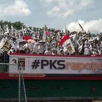 pks-siapkan-tifatul-sembiring-dan-istri-nur-mahmudi-jadi-calon-wali-kota-depok