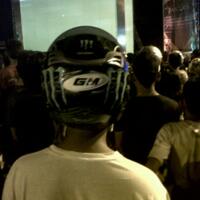 penggunaan-helm-yg-tidak-pada-tempatnya