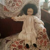 nyali-tempe-dilarang-masuk-selama-40-tahun-boneka-ini-kerap-kembali-saat-dibuang