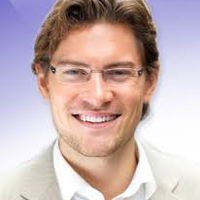 cowok-pake-kacamata-atau-tanpa-kacamata