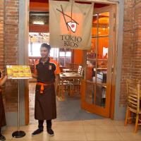 waiter-waitress-untuk-restoran-jepang