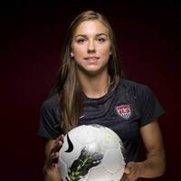 5-atlet-wanita-cantik-yang-bikin-ribut-di-dunia-maya