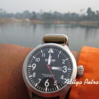 tunjangan-hari-ini--tunjukkan-jam-tangan-agan--biar-happy