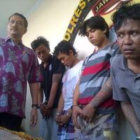 berkali-kali-dibui-pembunuh-bayaran-ini-pajang-foto-kapolsek-di-kamarnya