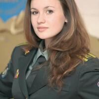 wiu-woman-in-unifporm