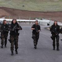 wiu-woman-in-unifporm