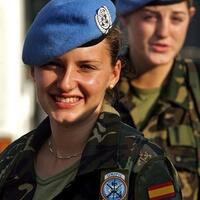 wiu-woman-in-unifporm