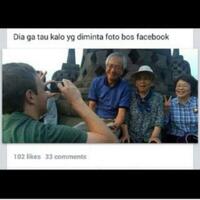 jauh2-dateng-ke-indonesia-mark-zuckerberg-nyambi-jadi-tukang-foto-di-borobudur