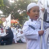 anak-kecil-ikut-demo-fpi