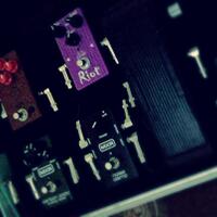 tips-singkat-memilih-pedal-distorsi