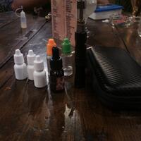 gerombolan-ahli-hisap-vapo