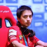 menjadi-kaya-raya-karena-bermain-game-online-ini-dia-orangnya