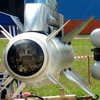 cinta-tanah-air-kh-29te-rudal-udara-ke-permukaan-berpemandu-tv-andalan-sukhoi