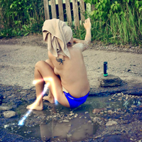 cara-cara-unik-protes-ke-pemerintah-karena-jalan-yang-rusak