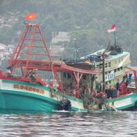 boom-3-kapal-nelayan-vietnam-pencuri-ikan-diledakkan