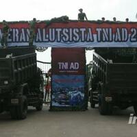 bukan-berita-pencitraan-dekat-dengan-rakyat-tni-ad-pamer-peralatan-tempur-di-monas