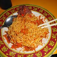 uji-nyali-makan-ramen-terpedas-berani-coba