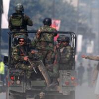 sudah-126-orang-tewas-dalam-serangan-taliban-ke-sekolah-pakistan