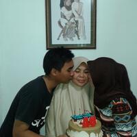 kaskus-kiss-your-mom-photo-competition