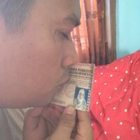 kaskus-kiss-your-mom-photo-competition