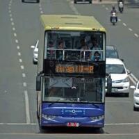 manajemen-kontrol-larangan-motor-sudah-berlaku-tapi-lima-bus-tingkat-belum-siap