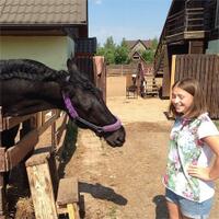 rgo-update-foto-alina-kukushkina-dubber-masha-and-the-bear