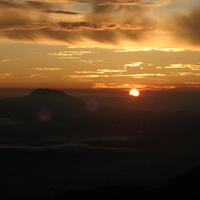 10-puncak-gunung-tercantik-di-indonesia