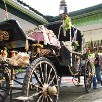 jogja-sekarang-punya-kereta-wisata-kencana-gan-wisata