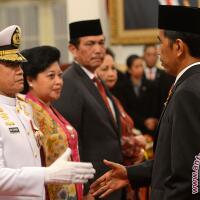 presiden-lantik-kepala-staf-angkatan-laut
