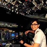 para-wanita-tangguh-yang-berprofesi-sebagai-pilot