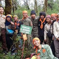 perkenalkan-gunung-tertinggi-di-bandung-raya