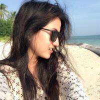 kecantikan-sasa-bikin-pelanggan-warung-nasi-tak-tahan-untuk-menggoda