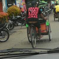 penampakan-antara-celana--celengan-bb-21