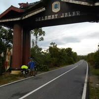 bike-packer-kk-ane-gan-dr-indonesia-ke-malaysia-with-pic-bikers-masuk-ya