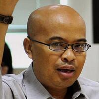 desmond-ada-alasan-memberhentikan-presiden-jokowi