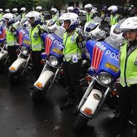 jangankan-jenderal-polisi-rendahan-pun-butuh-uang-buat-mutasi