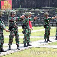 prajurit-yonif-3-marinir-berlatih-menembak-jelang-latihan-pprc-di-poso