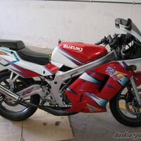 sejarah-motorsport-berjilbab-suzuki-yang-edar-di-indonesia
