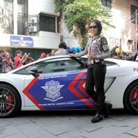 mobil-polisi-terseksi-di-belahan-dunia