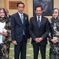 wow-kancing-jas-jokowi-bersama-sultan-brunei-jadi-perbincangan-di-medsos