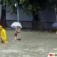 kumpulan-foto-jakarta-dikepung-banjir