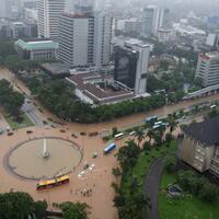 kumpulan-foto-jakarta-dikepung-banjir